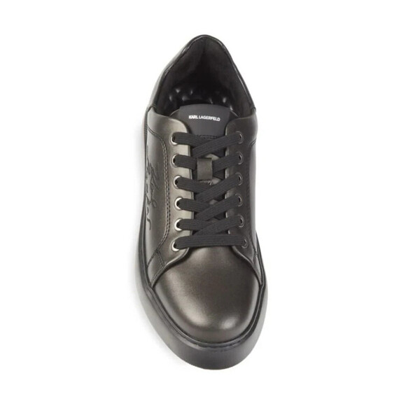 Athletic_Shoes